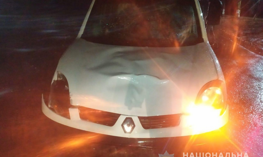 В Одесской области автомобиль сбил двух пешеходов: одна из пострадавших скончалась мгновенно