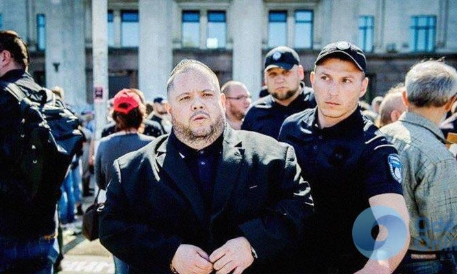 Как на проспекте Шевченко задерживали вооруженных охранников Романа Купера (ФОТО)