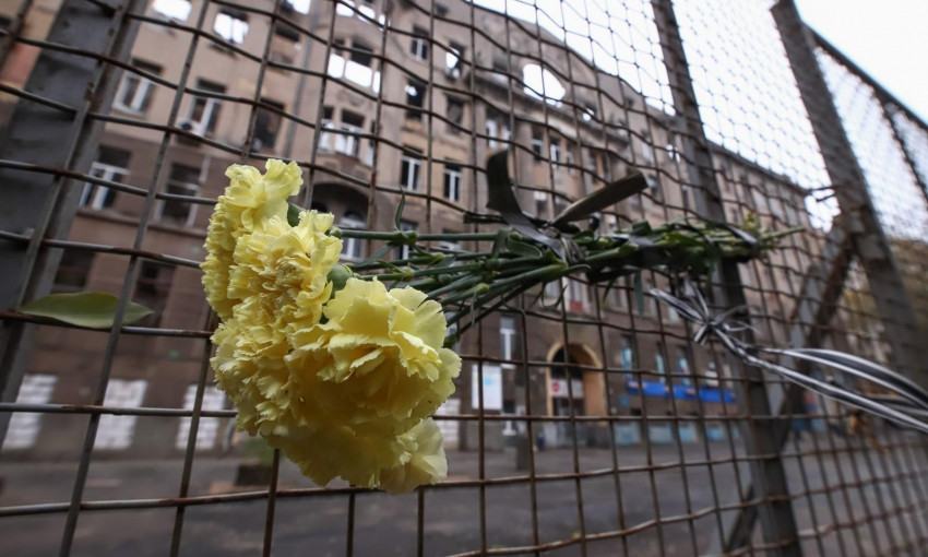 Одесса вспоминает погибших на пожаре в 2019 году 
