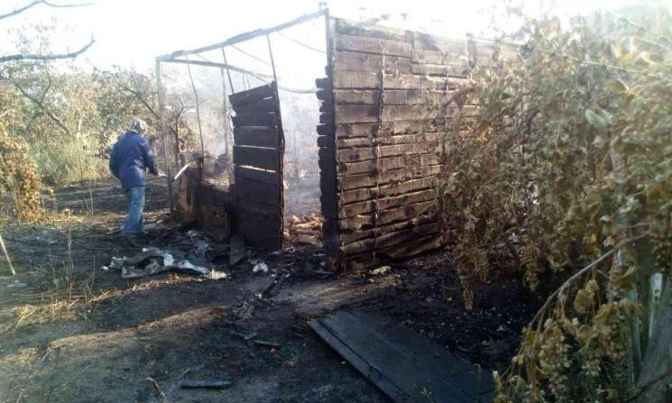 В Одесской области огонь охватил 8 деревянных зданий