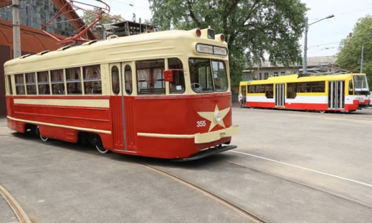 В Одессе восстановили уникальный трамвай, которому более полусотни лет (ФОТО)