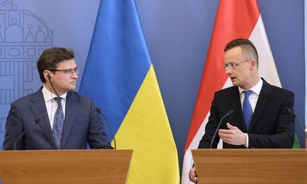 Диалог Украина-НАТО обещает помочь разблокировать Венгрия