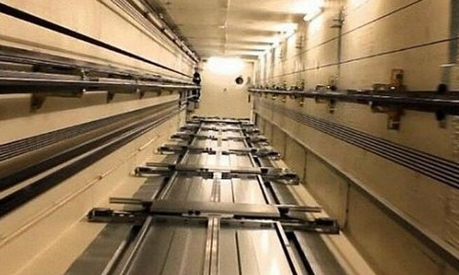 Полицейские открыли уголовное дело по факту падения лифта – обновлено 