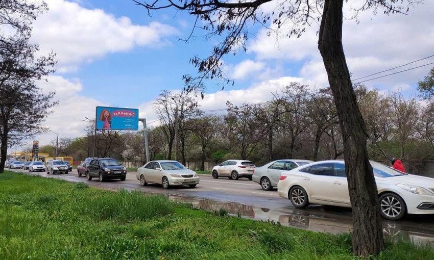 ДТП на Овидиопольской дороге: движение у аэропорта затруднено
