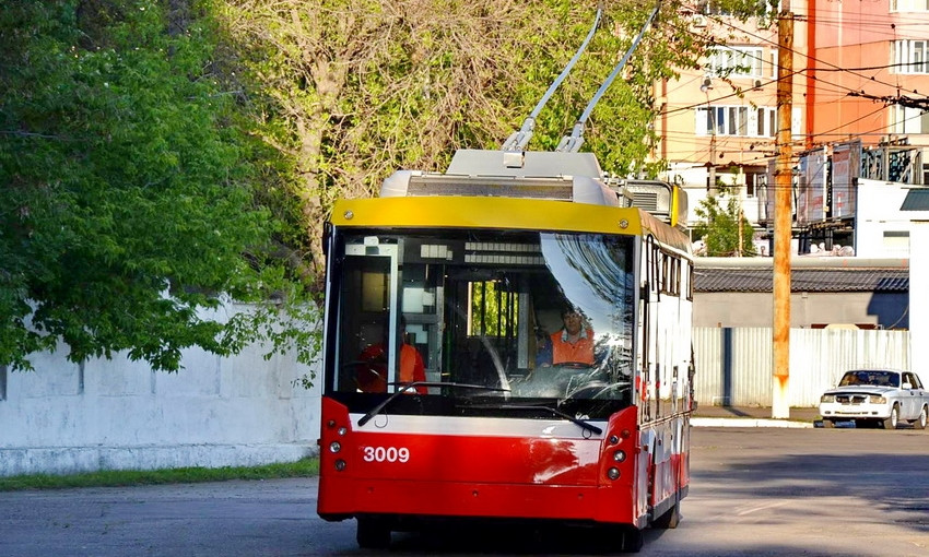 Троллейбусы и трамваи на Таирова изменят маршрут