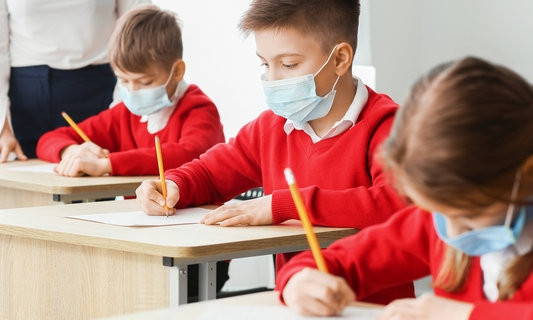 Школы скоро закроются, в ноябре будет вторая Италия – инфекционист о коронавирусе в Украине 