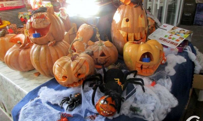 Праздновать Хэллоуин не спешат: одесситы и без того напуганы