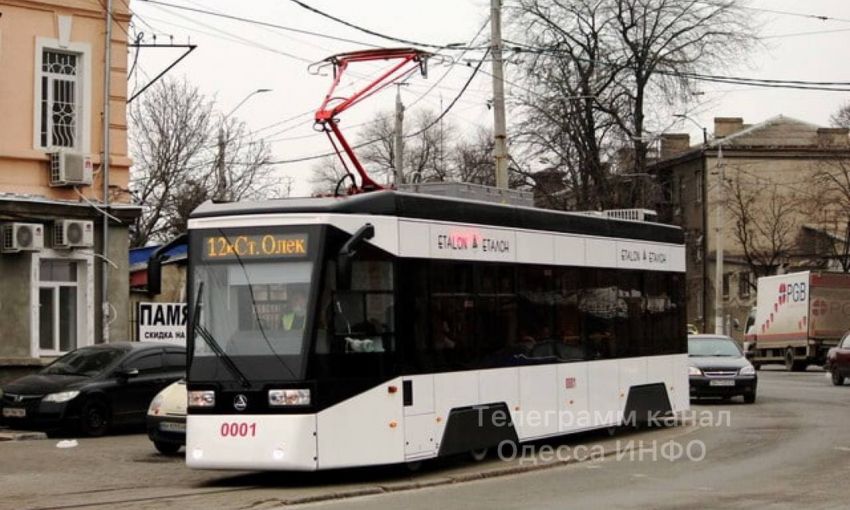 На одесских дорогах заметили новый трамвай «Эталон»