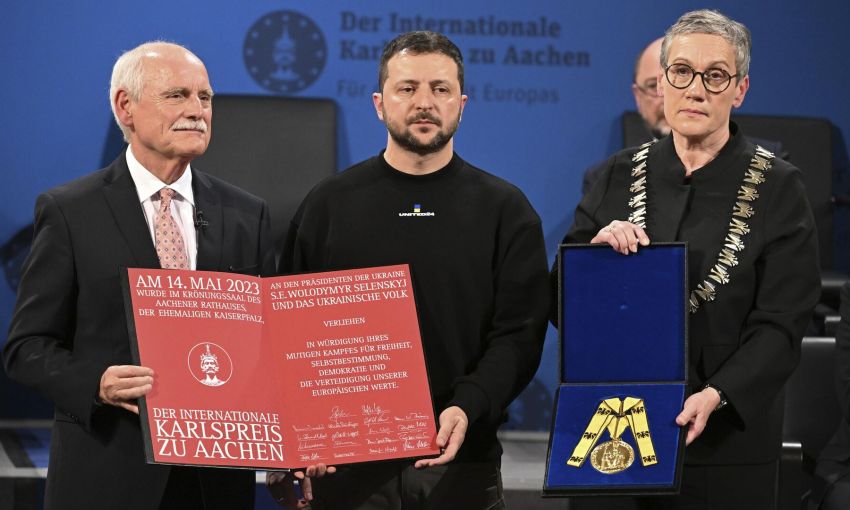 В Германии Зеленский получил международную премию имени Карла Великого