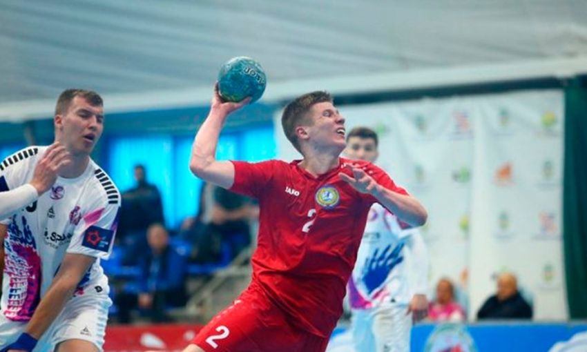 Одесская гандбольная команда стала серебряным призером Суперлиги на чемпионате Украины