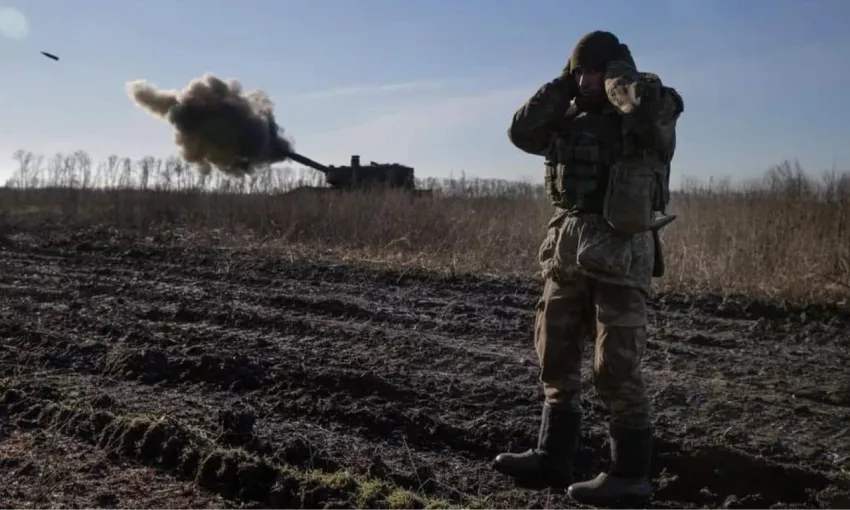 Три вертолета и семнадцать бронемашин: сколько вражеской техники уничтожили украинские защитники за вчера