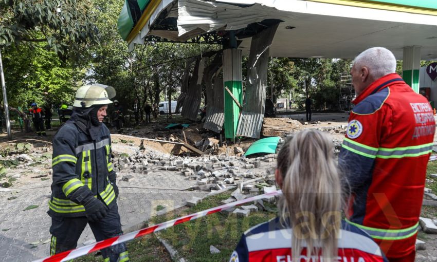 Взрыв на заправке в Одессе: под завалами остается один человек