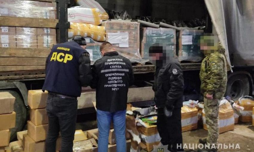 В Одесской области оперативники перекрыли ввоз миллиона поддельных акцизных марок