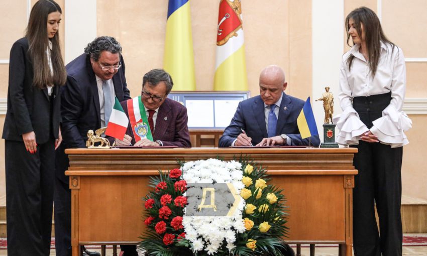 Мэры Одессы и Венеции встретились и подписали меморандум о сотрудничестве