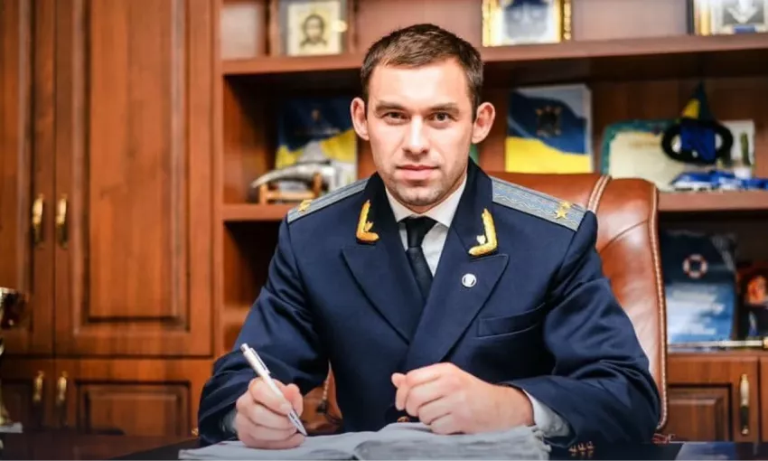 Житель Одессы отправит 50 тысяч гривен на ВСУ за потасовку с замом прокурора