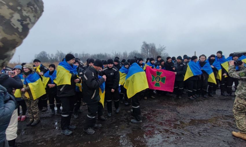 Украина обменялась пленными с Россией: домой вернулись 130 воинов