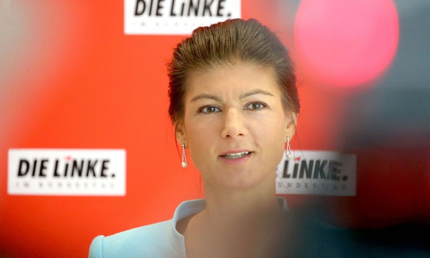 Депутат Бундестага считает Зеленского недостойным немецкой Премии Карла Великого
