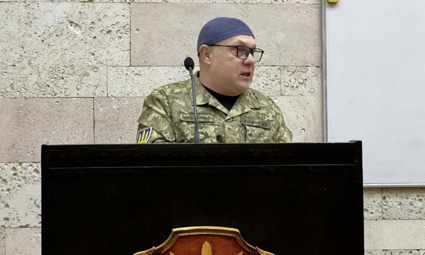 Первый и единственный раввин справляет службы в рядах украинской армии
