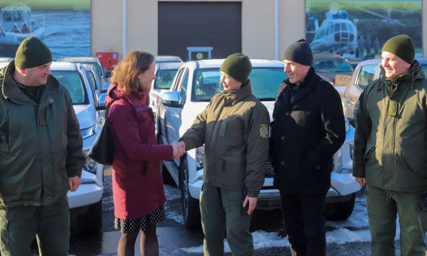 Госпогранслужба Украина получила от США 40 новеньких внедорожников