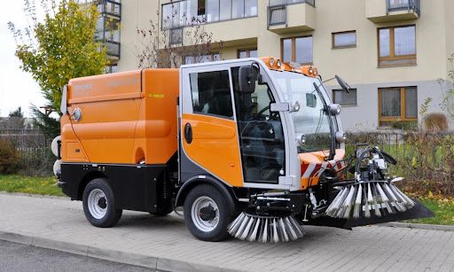 Улицы станут чище: Одесса приобрела десять новых уборочных машин